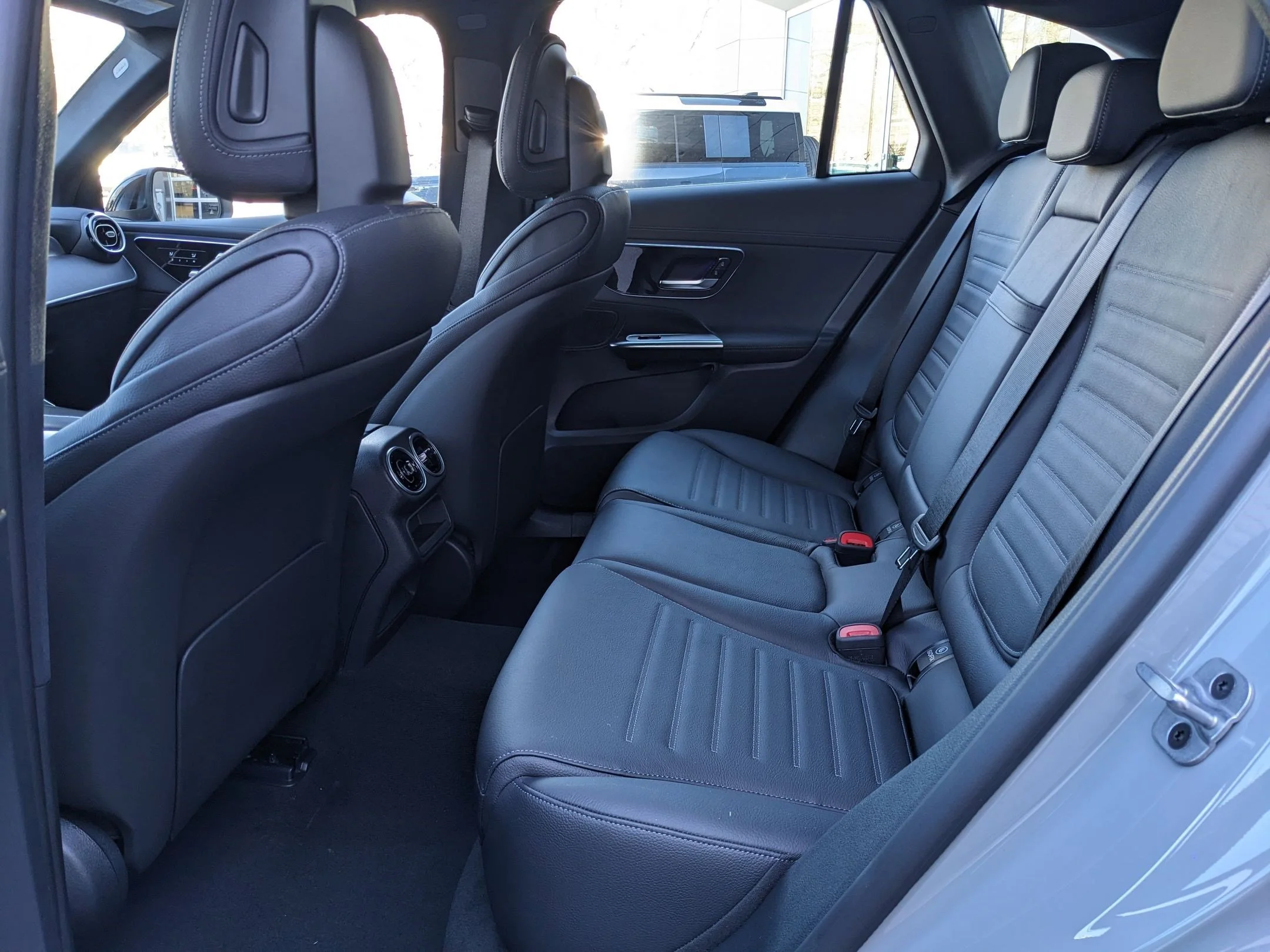 2025 Mercedes-Benz GLC AMG GLC43 - Photo 30