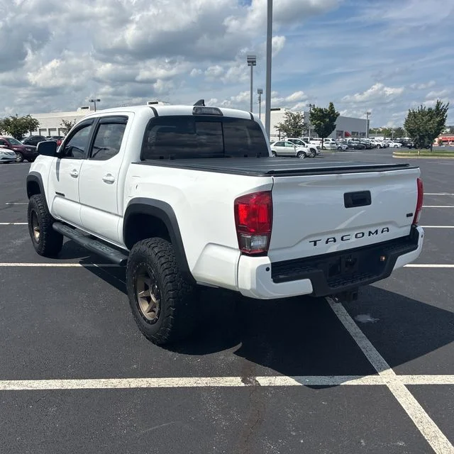 Used 2017 Super White Toyota TRD Off-Road image 8