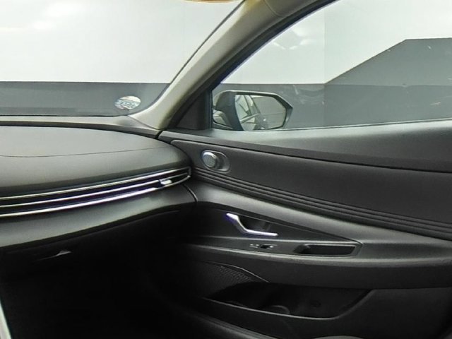 Used 2023 Black Hyundai SEL image 40