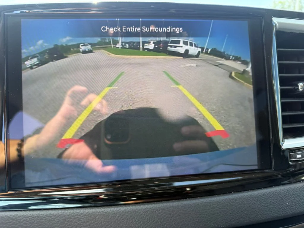 Used 2023 White Chrysler Touring L image 13
