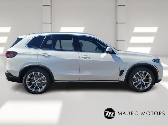 Used 2026 BMW X5 50e with VIN 5UX43EU05T9176718 for sale in North Haven, CT