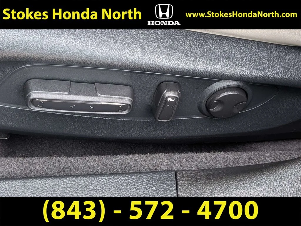 Used 2023 White Honda Touring image 21