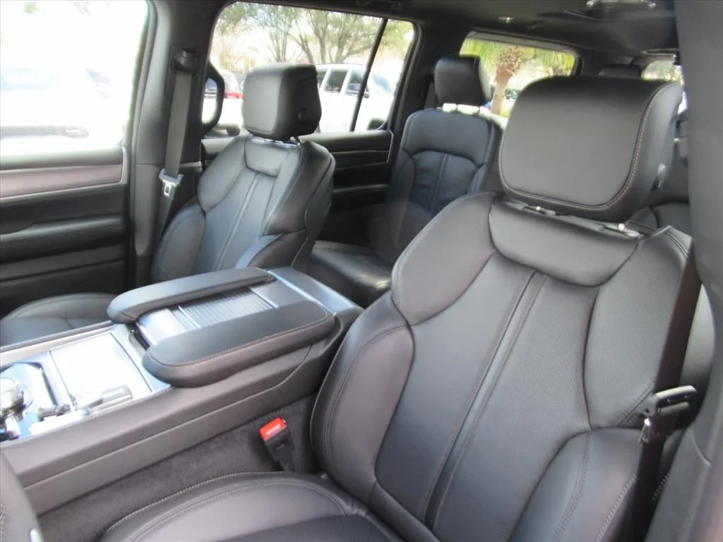 New 2026 Velvet Red Pearl-Coat Exterior Paint Jeep Limited Altitude image 16