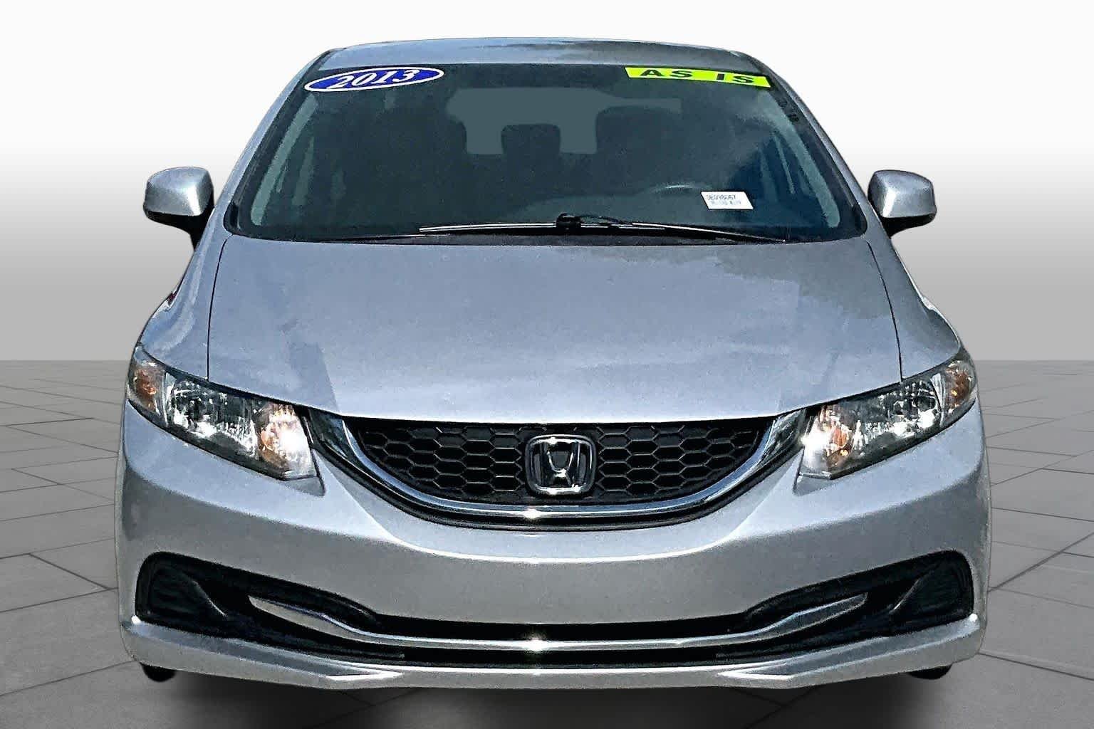 Used 2013 Alabaster Silver Metallic Honda LX image 4