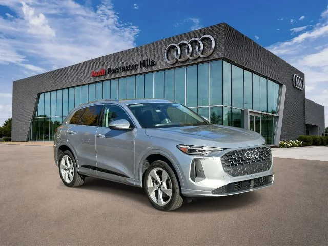 Used 2025 Florett Silver Audi Premium Plus image 7