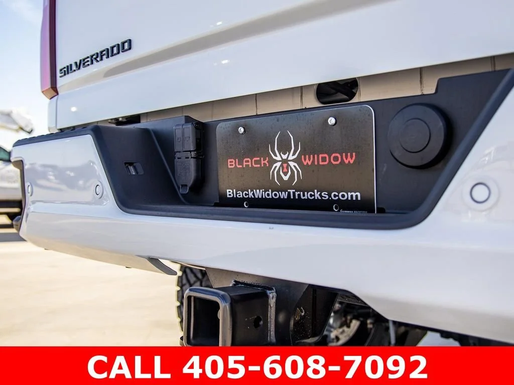 2025 Chevrolet Silverado 3500 HD High Country - Photo 17