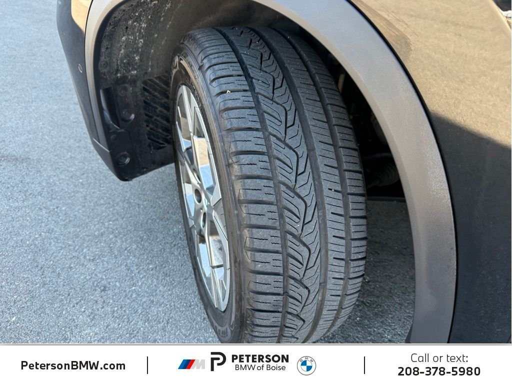 Used 2023 Black BMW xDrive28i image 34