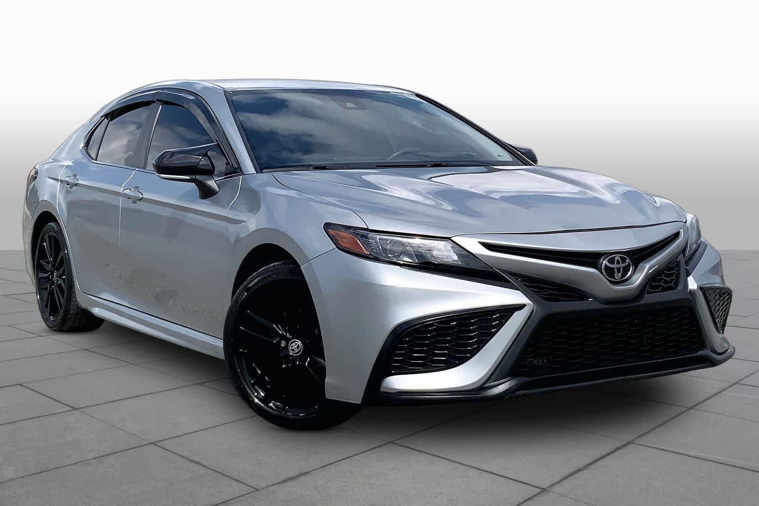 Used 2022 Celestial Silver Metallic Toyota SE image 3