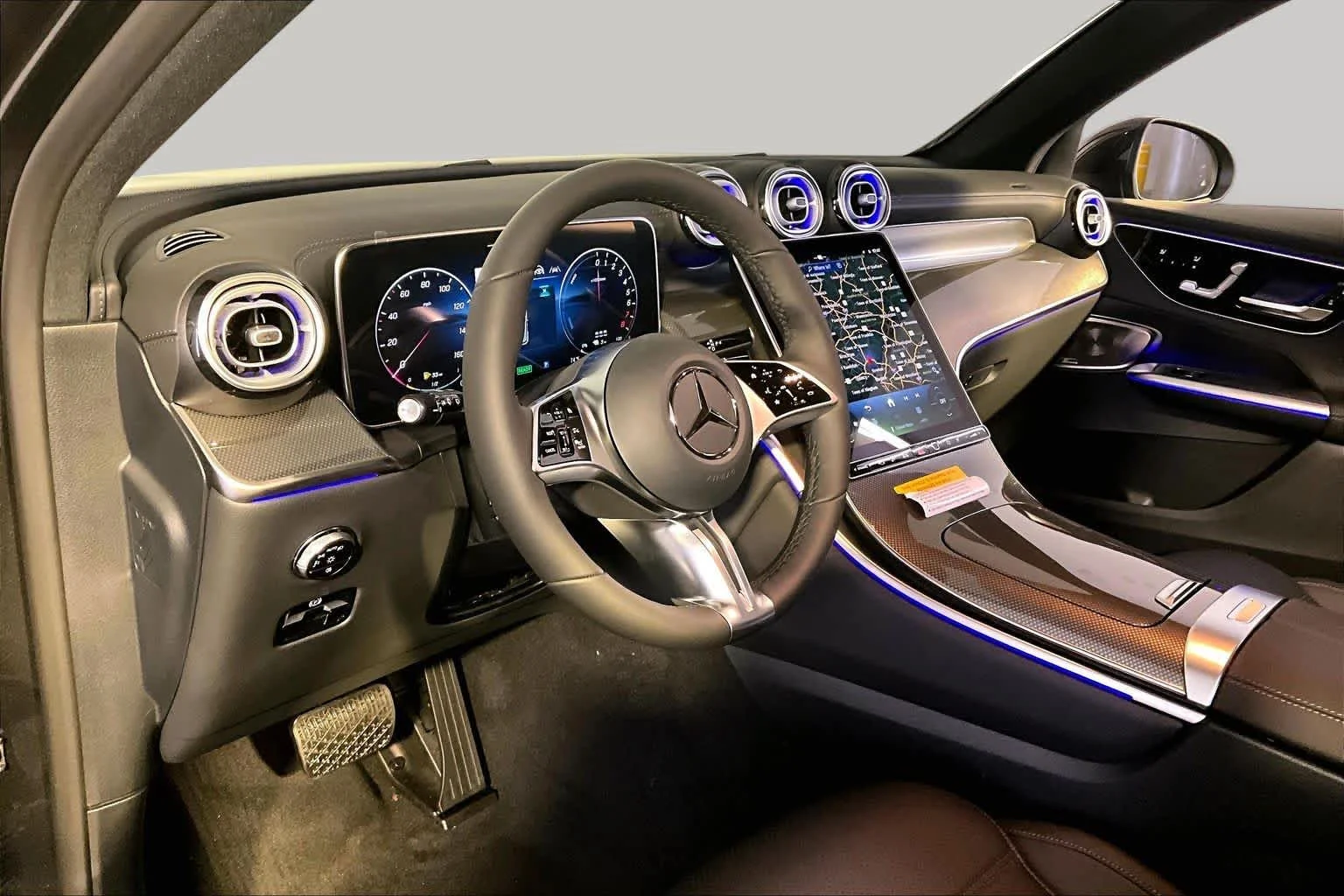New 2027 Graphite Grey Metallic Mercedes-Benz GLC 350e image 9