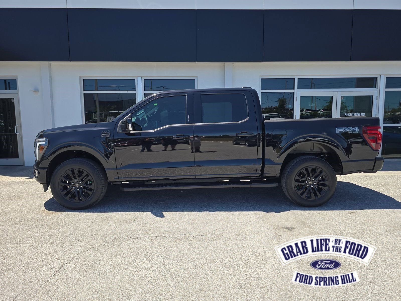 2024 Ford F-150 Lariat 4x4 SuperCrew 5-1/2 Box's photo