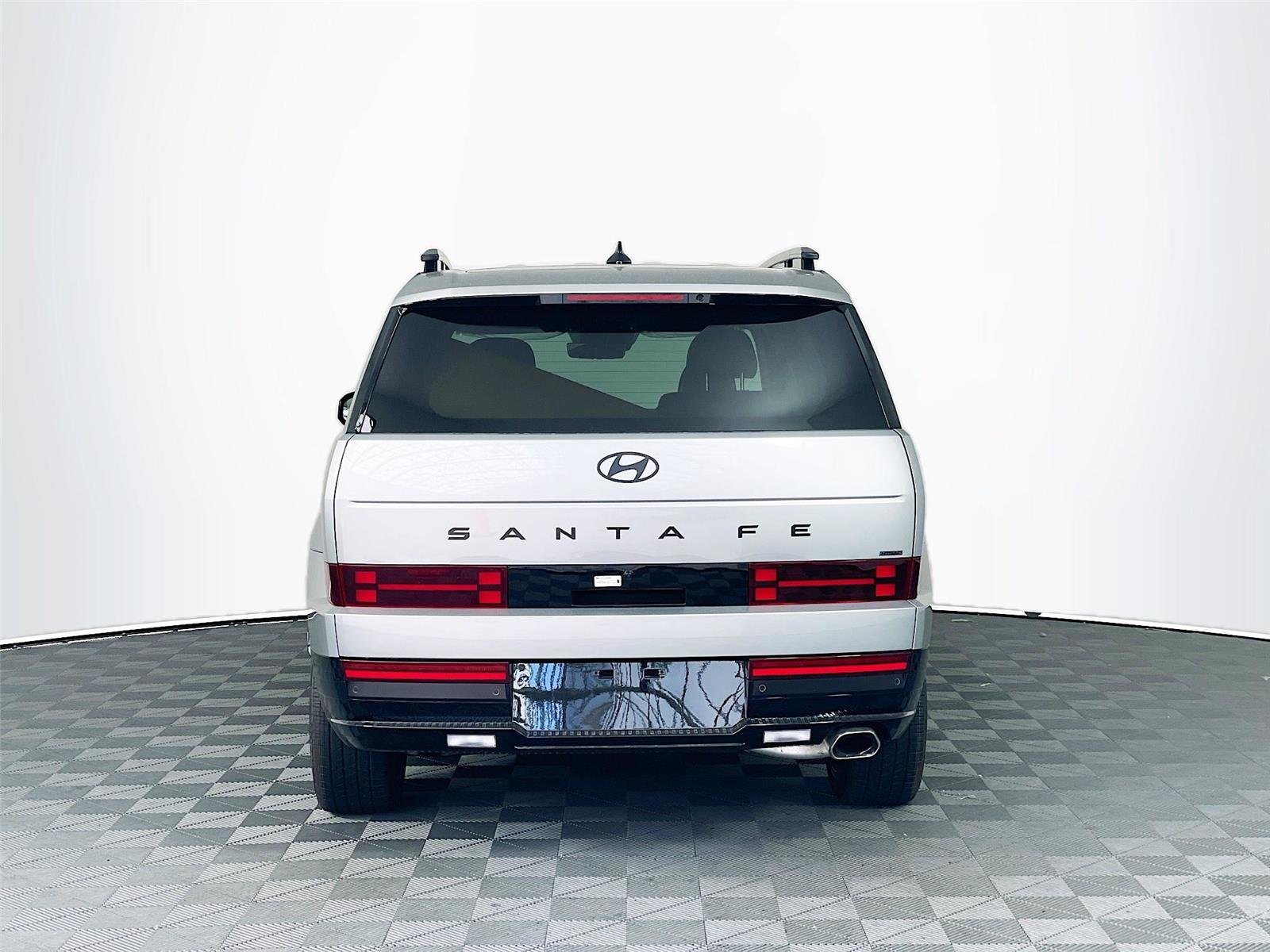 Used 2024 Shimmering Silver Hyundai Calligraphy image 6