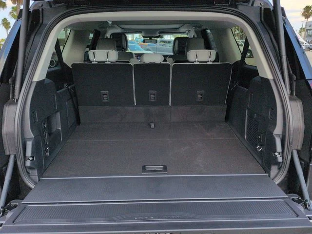 New 2026 Dark Matter Gray Metallic Ford MAX Platinum® image 13