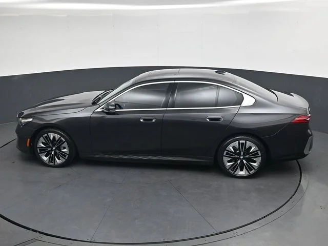 Used 2025 Gray BMW eDrive40 image 30