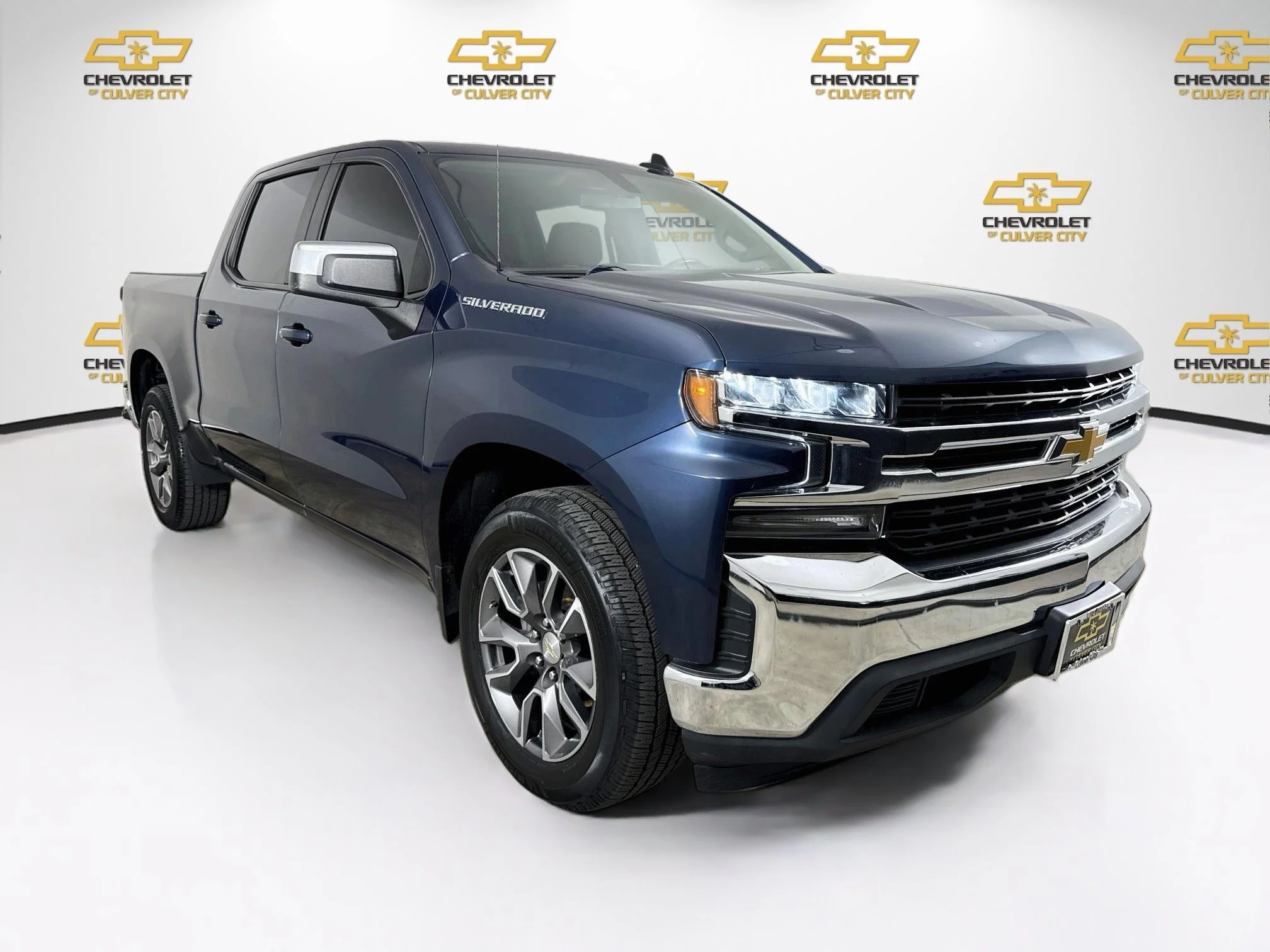 Used 2021 NORTHSKY BLUE METALLIC Chevrolet LT image 1