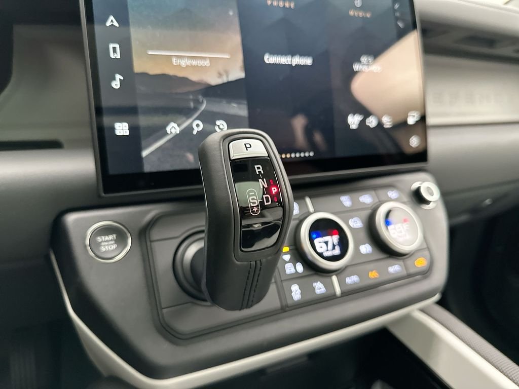 New 2026 Tasman Blue Land Rover S image 12