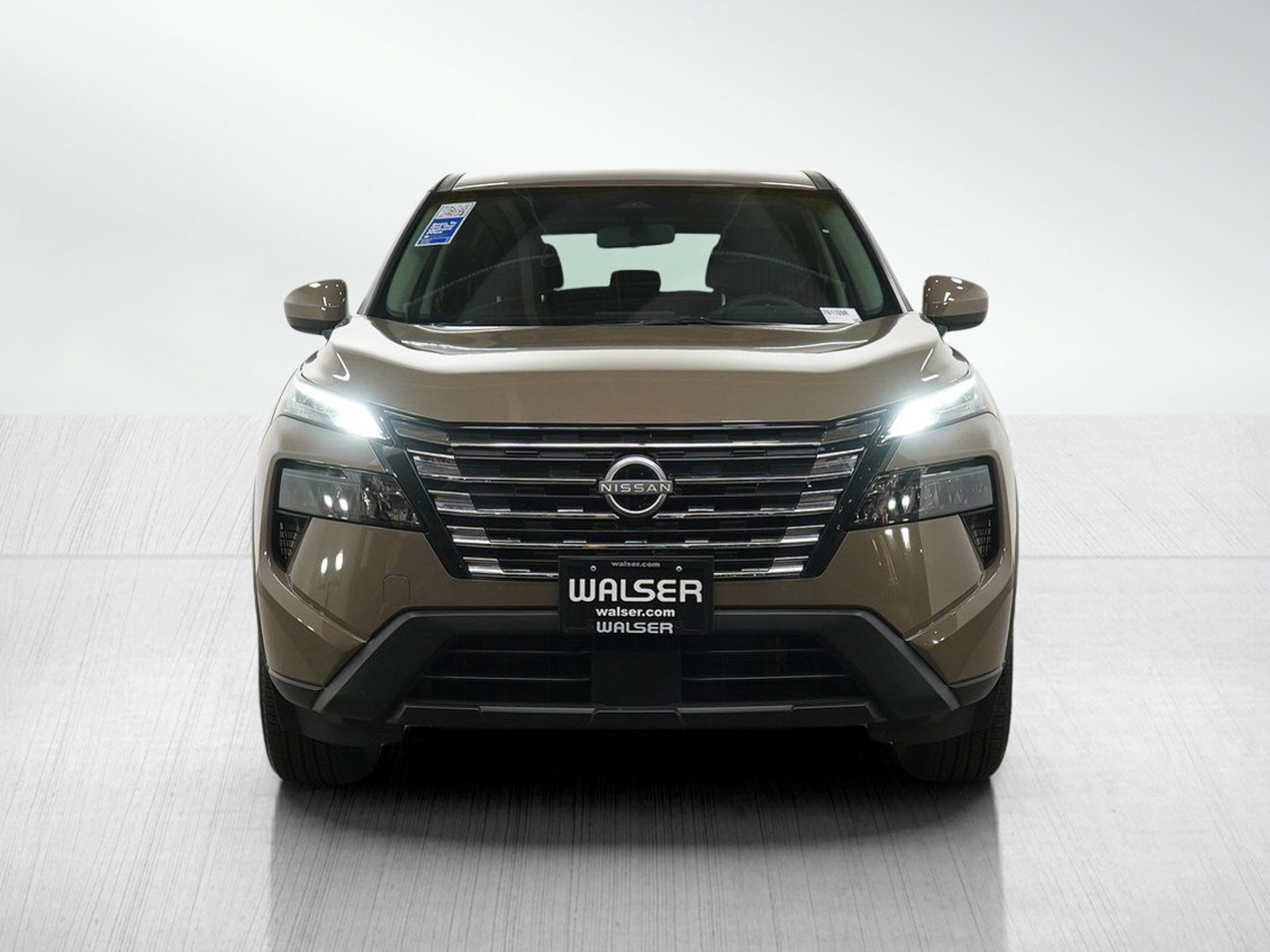 Used 2025 Nissan Rogue SV with VIN JN8BT3BB3SW415561 for sale in Minneapolis, Minnesota