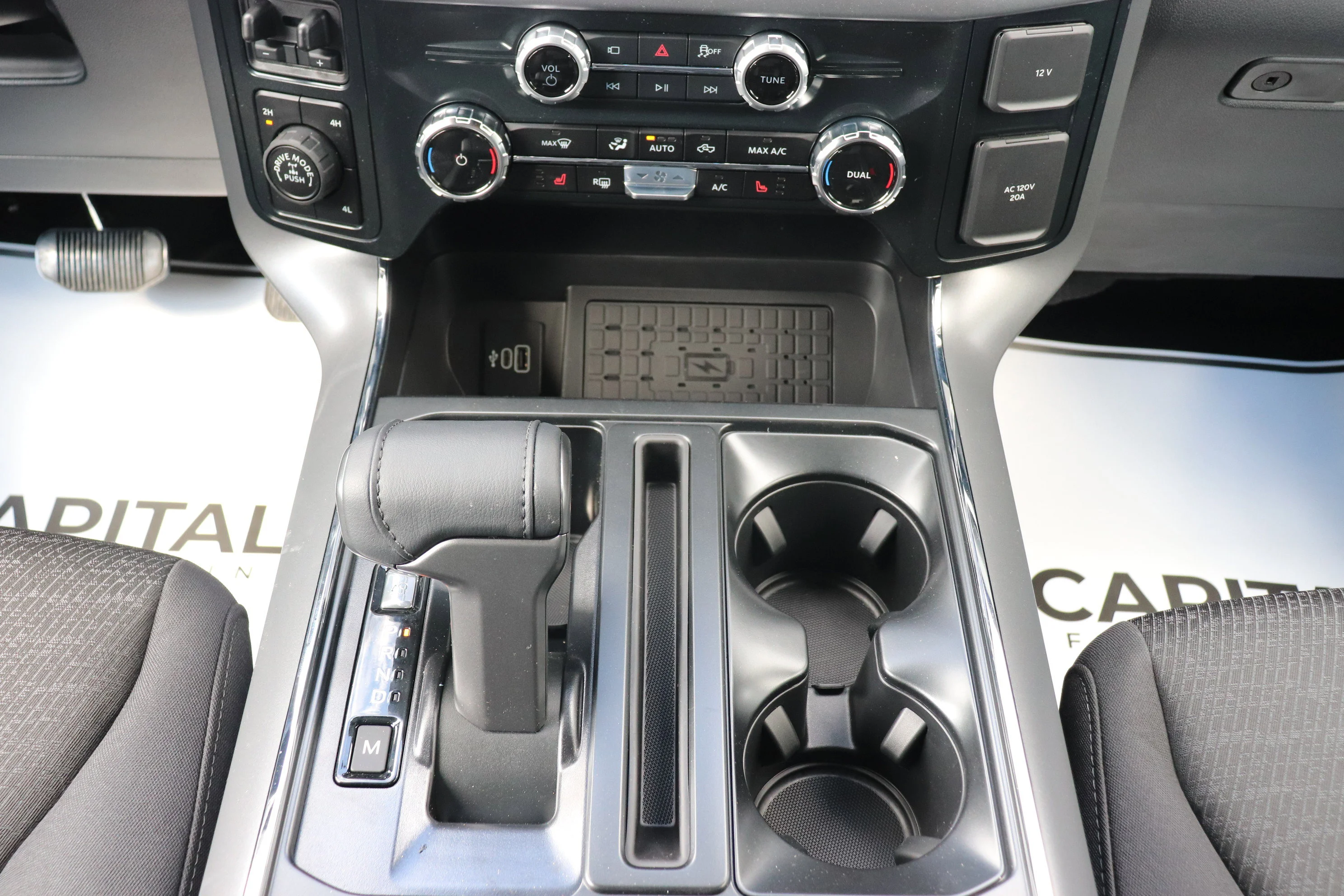 New 2026 AVALANCHE Ford XLT image 10