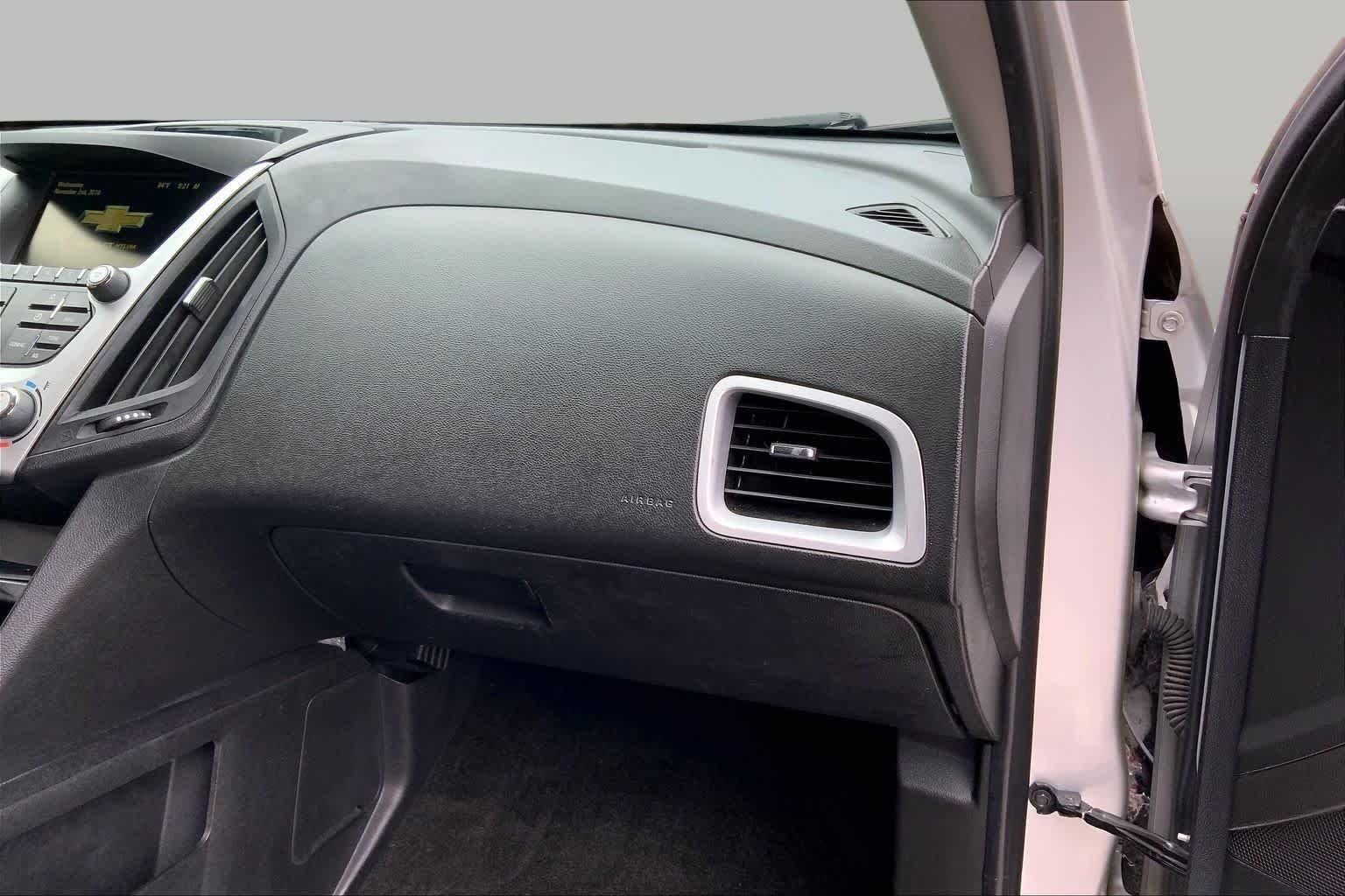 Used 2017 Silver Ice Metallic Chevrolet LT image 16