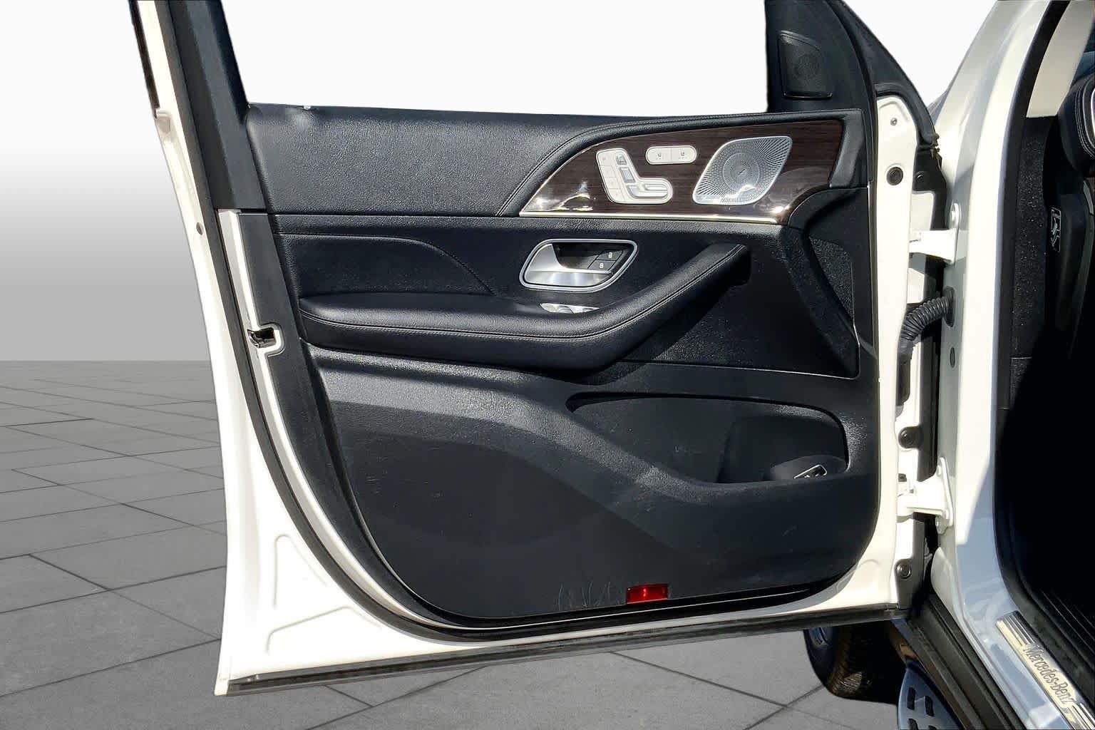 Used 2021 Polar White Mercedes-Benz GLE 450 image 22