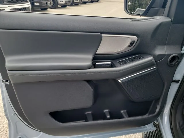 New 2027 Gray Metallic Ford Active image 19