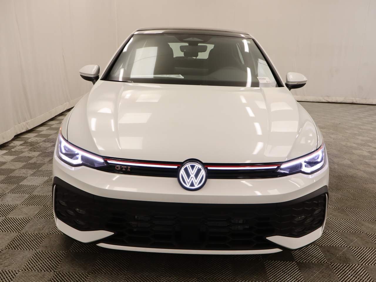 2026 Volkswagen Golf GTI SE - Photo 4