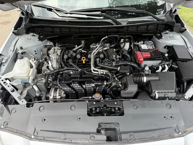 Used 2024 Silver Nissan 2.5 SV image 25