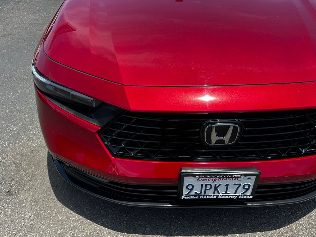 Used 2023 Red Honda LX image 4
