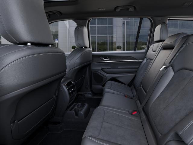 New 2026 Diamond Black Crystal Pearlcoat Jeep Laredo image 78