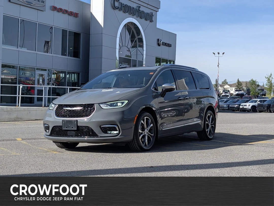 Certified Used 2023 Grey Chrysler Pinnacle - - AWD - 360 Camera - Premium Leather - Amazon Fire - Heated Seats - Remote Start & More! image 1