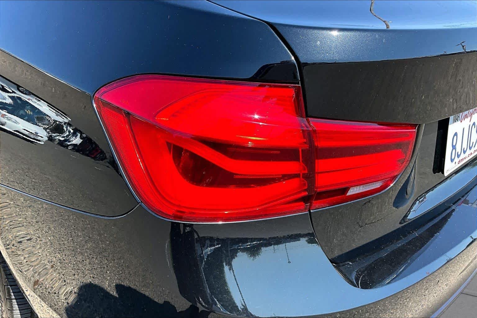 Used 2018 Black Sapphire Metallic BMW 330e iPerformance image 28