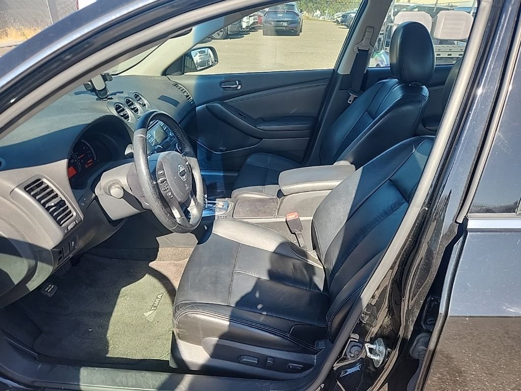Used 2012 Black Nissan 2.5 SL image 18