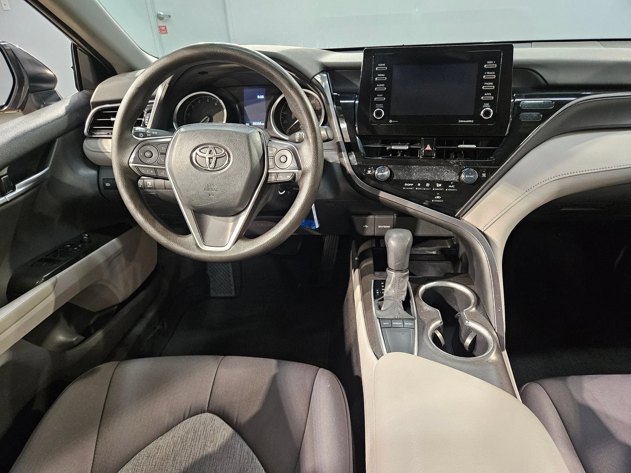 Used 2023 Predawn Gray Mica Toyota LE image 9