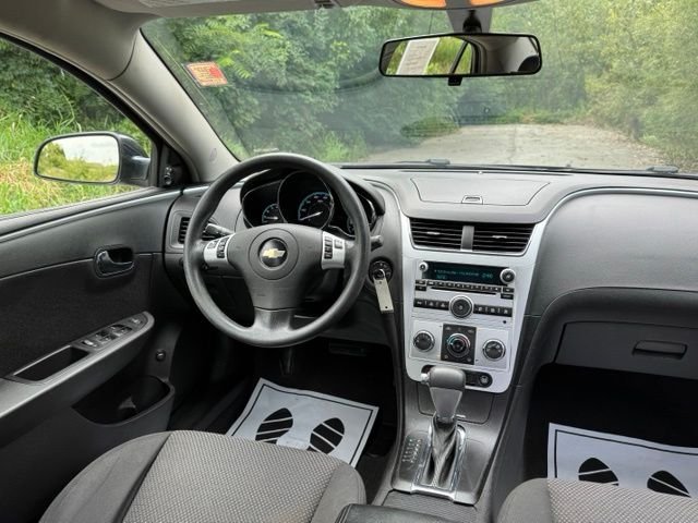 Used 2009 Imperial Blue Metallic Chevrolet LT image 27