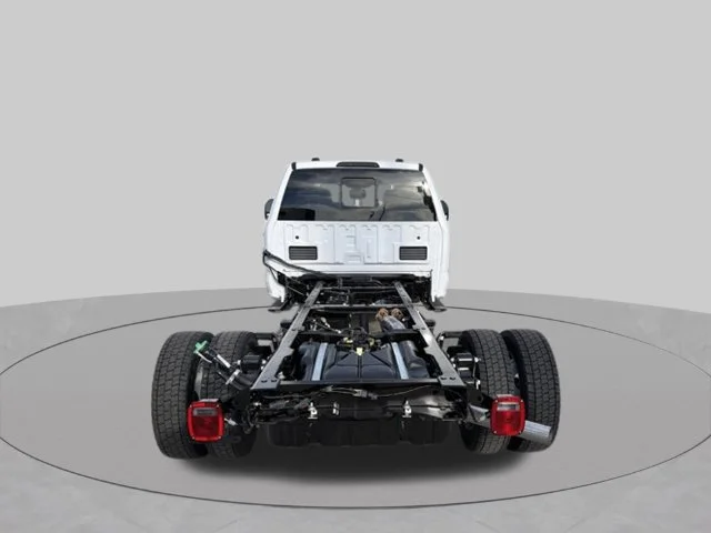 New 2027 Oxford White Ford F-450® XL image 5