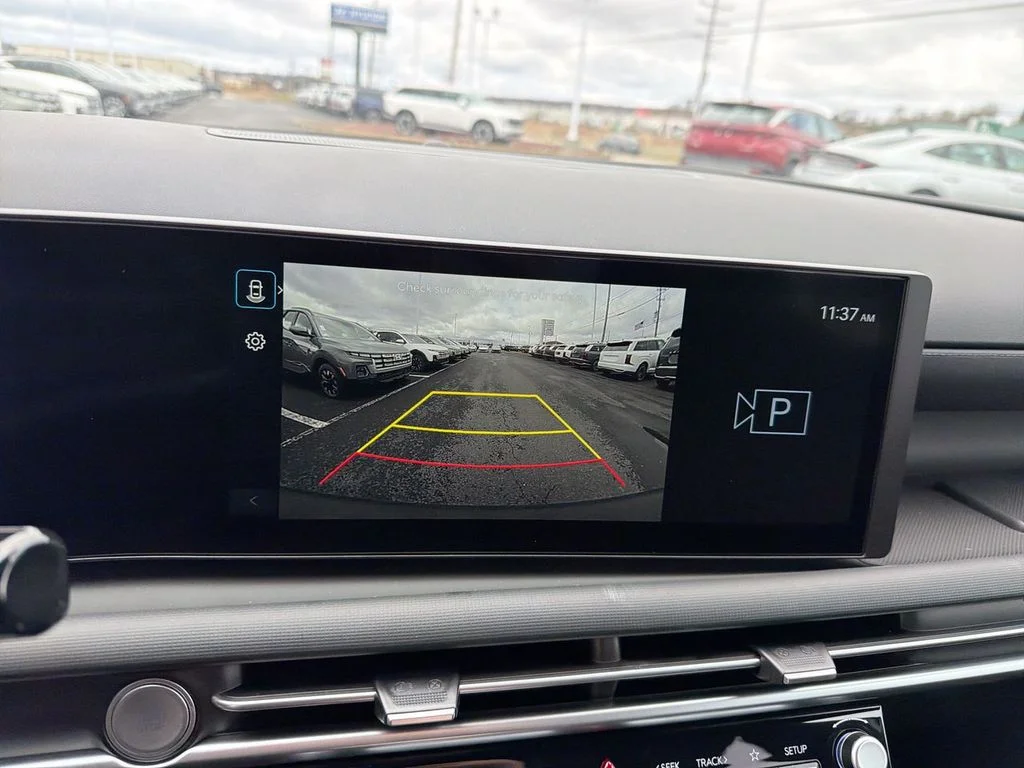 New 2026 White Hyundai SE image 24