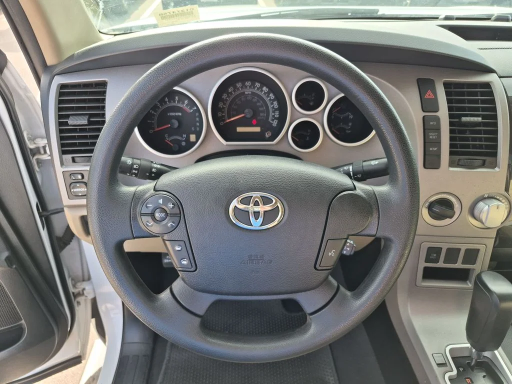 Used 2012 White Toyota Grade image 24