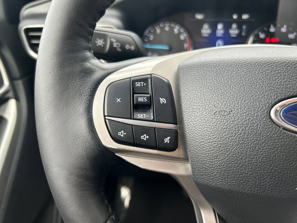 Used 2022 Green Ford XLT image 24