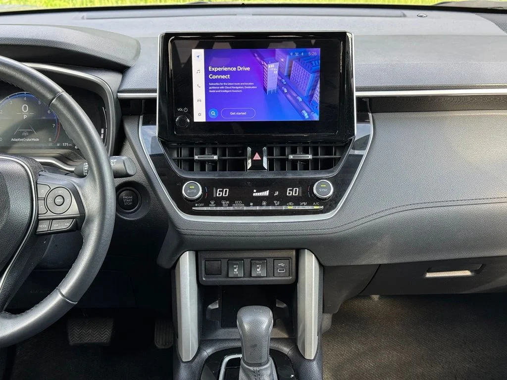 Used 2025 Silver Toyota XLE image 25