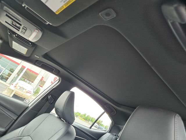 Used 2025 Off-White Toyota XSE image 13