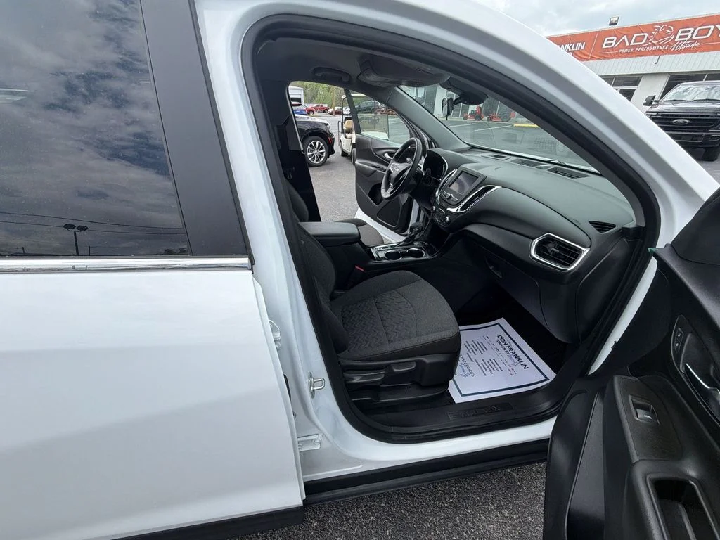 Used 2024 White Chevrolet LT image 23