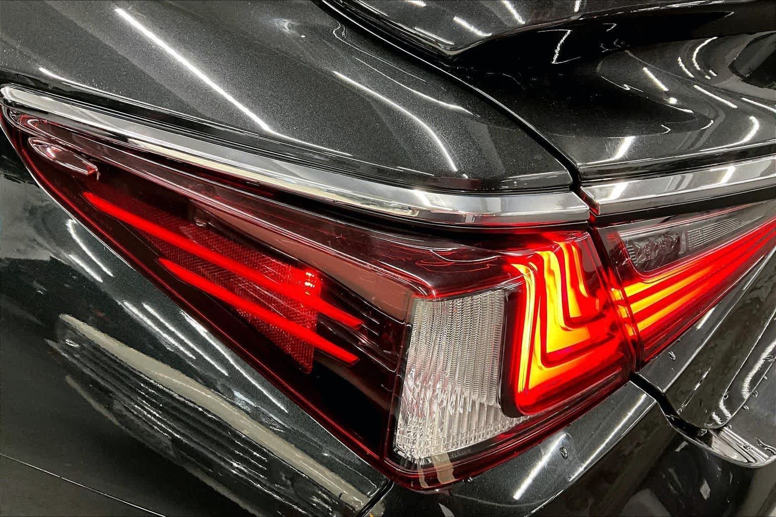 Certified Used 2024 GRAPHITE BLACK GF. Lexus  image 29