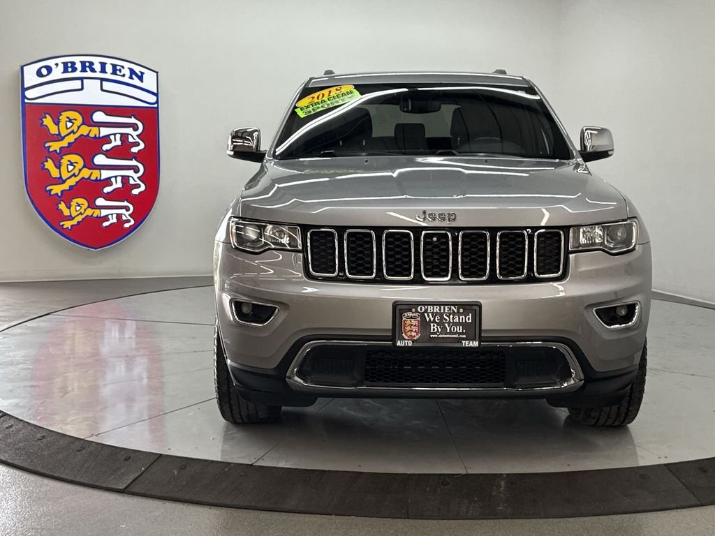 Used 2018 Billet Silver Metallic Jeep Limited image 10