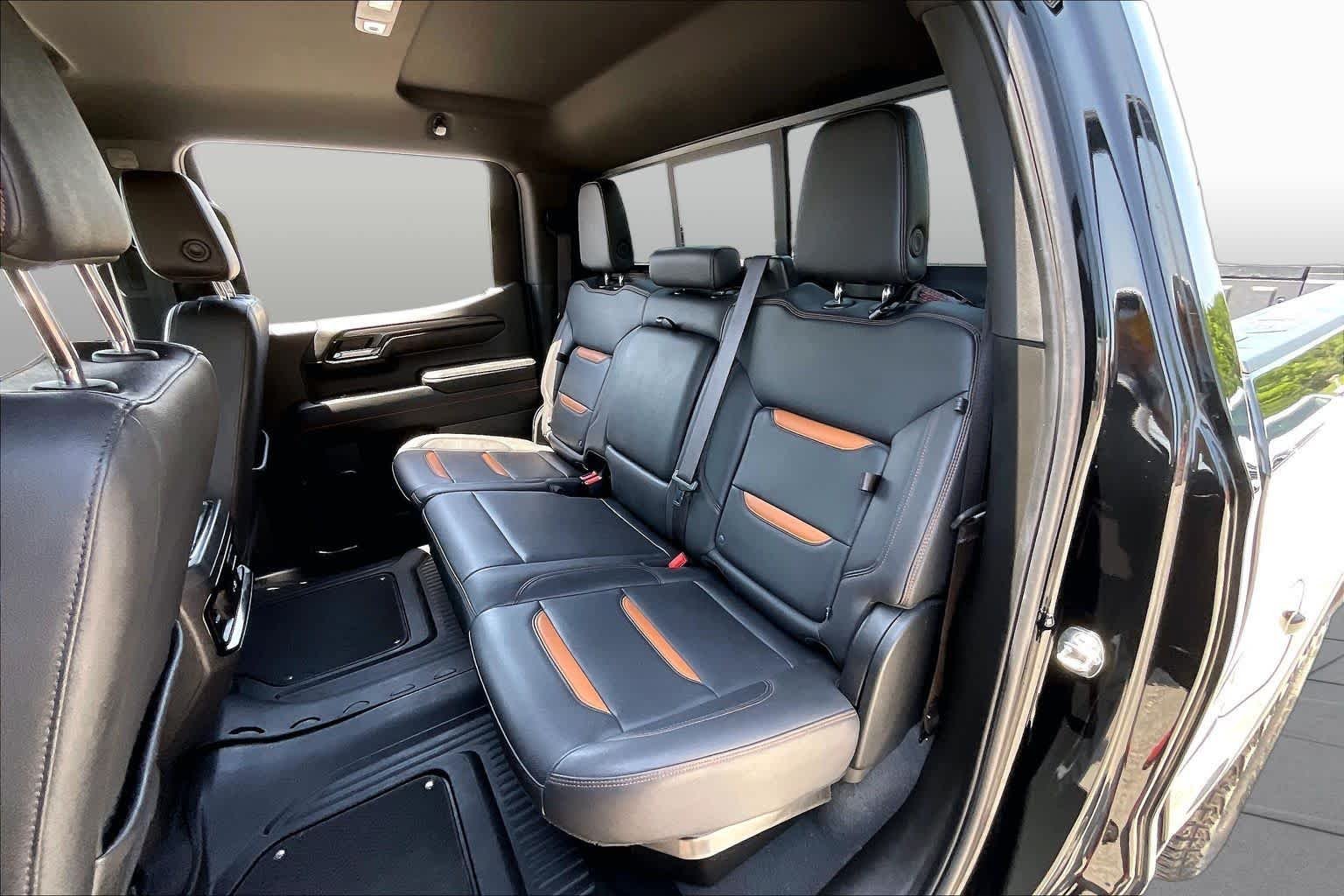 Used 2024 Onyx Black GMC AT4 image 19