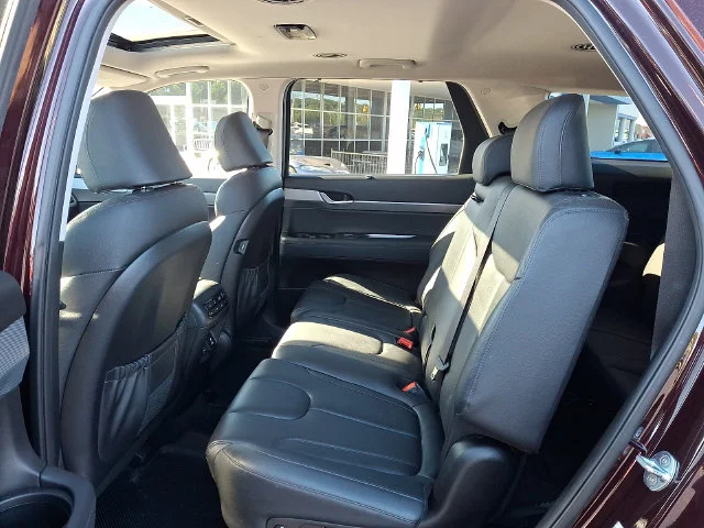 Used 2022 Red Hyundai SEL image 10