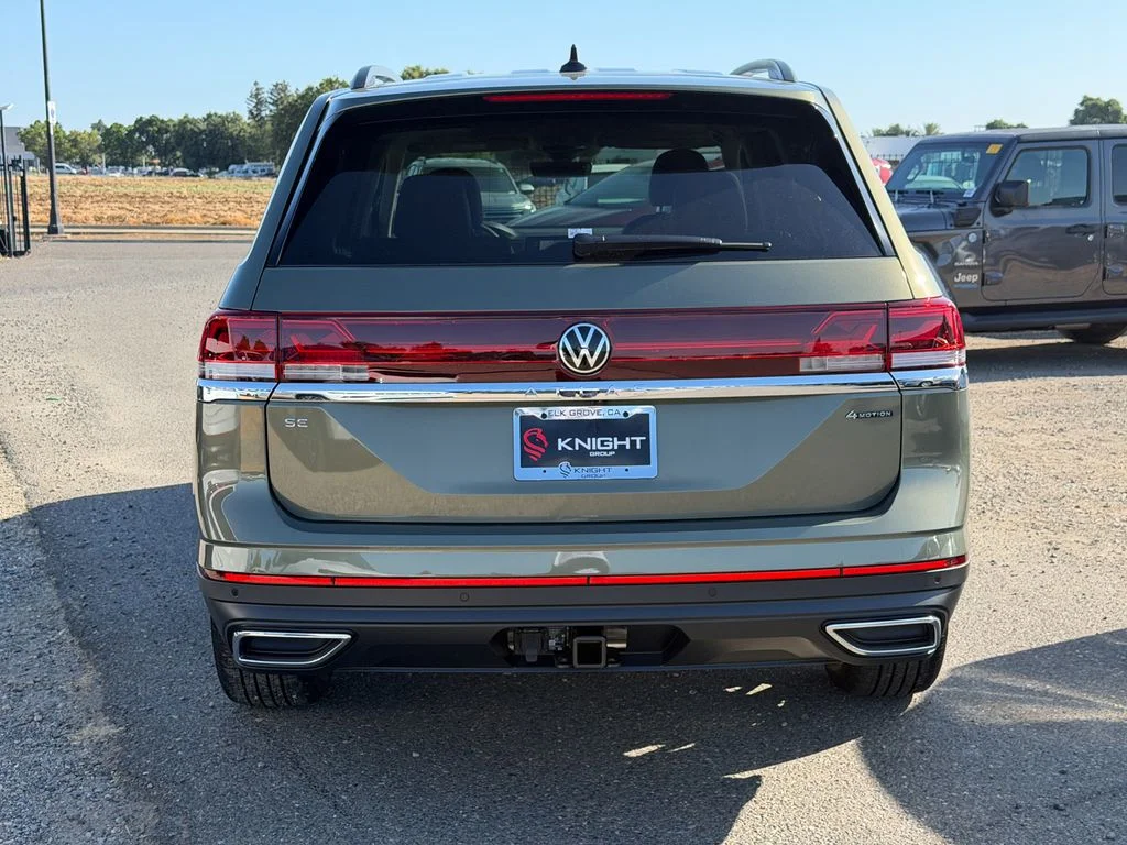 New 2026  Volkswagen SE w/Technology image 9