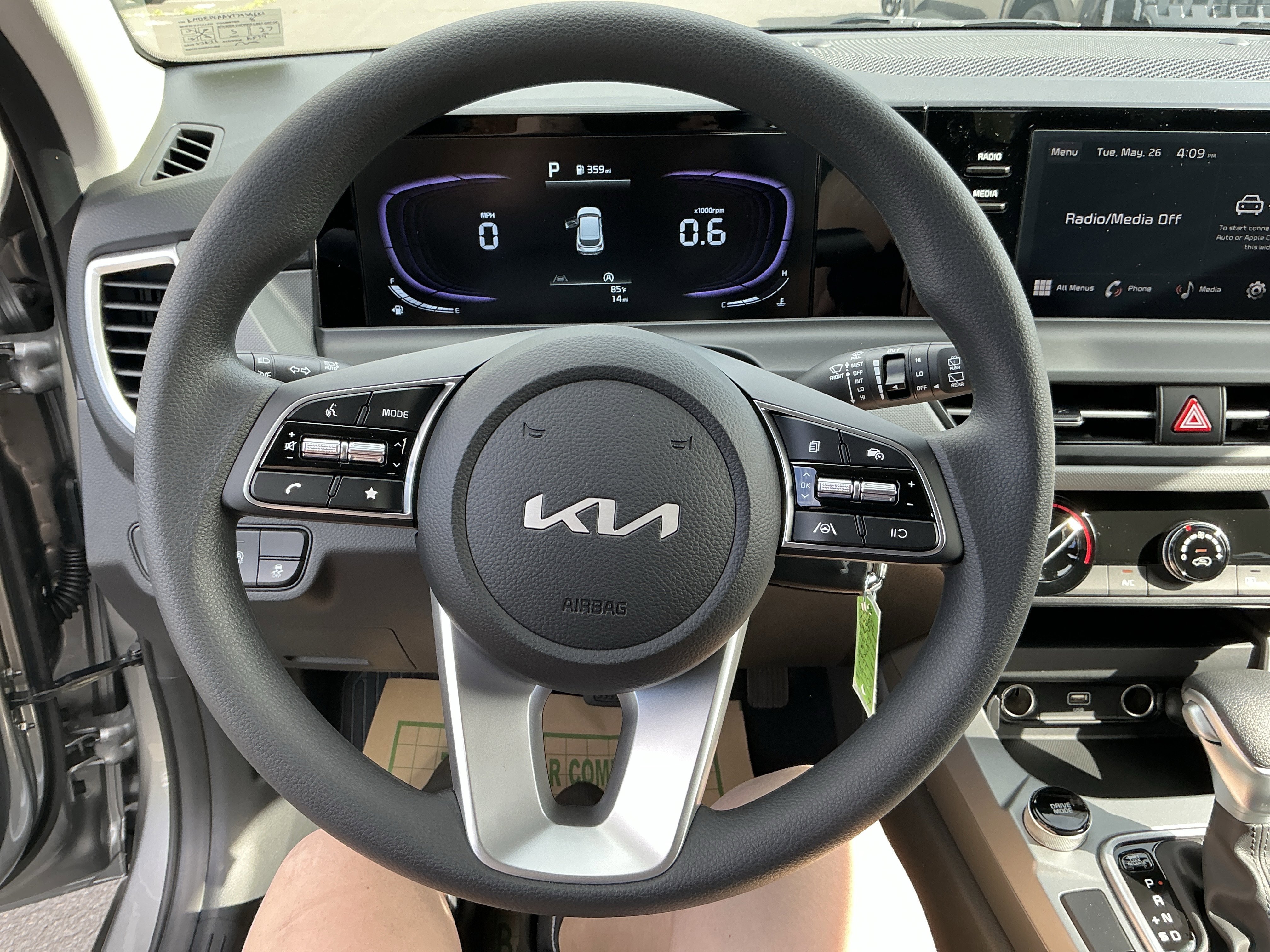 New 2026 Steel Gray Kia LX image 15