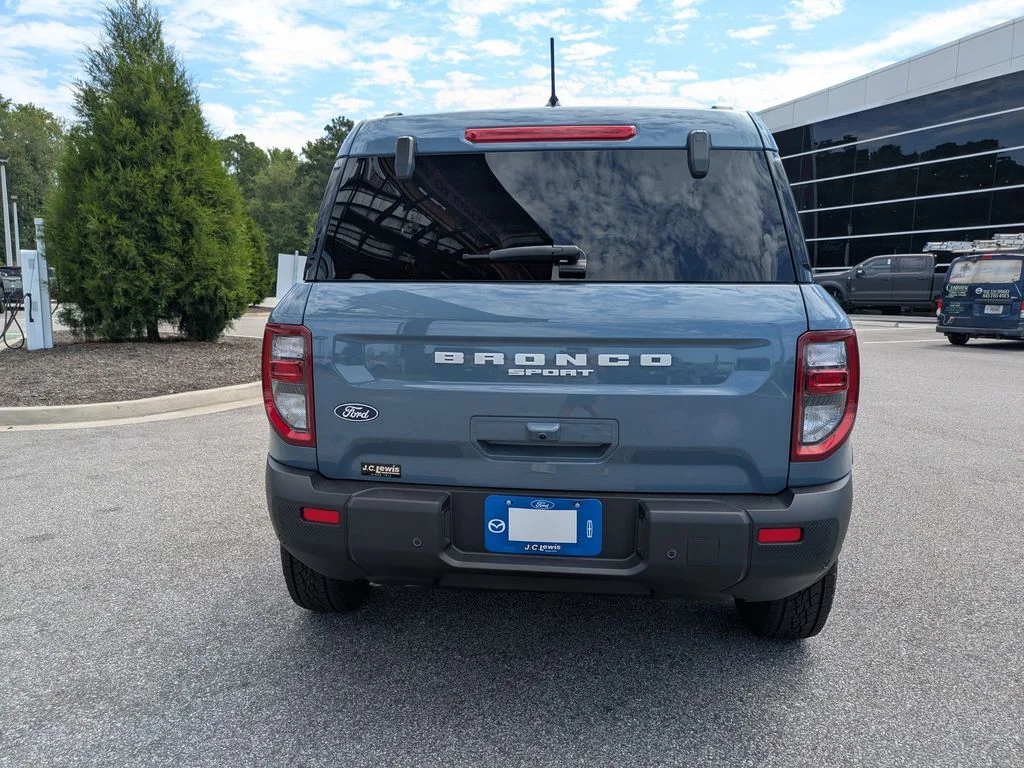 New 2026 Azure Gray Metallic Tri-Coat Ford Big Bend image 5