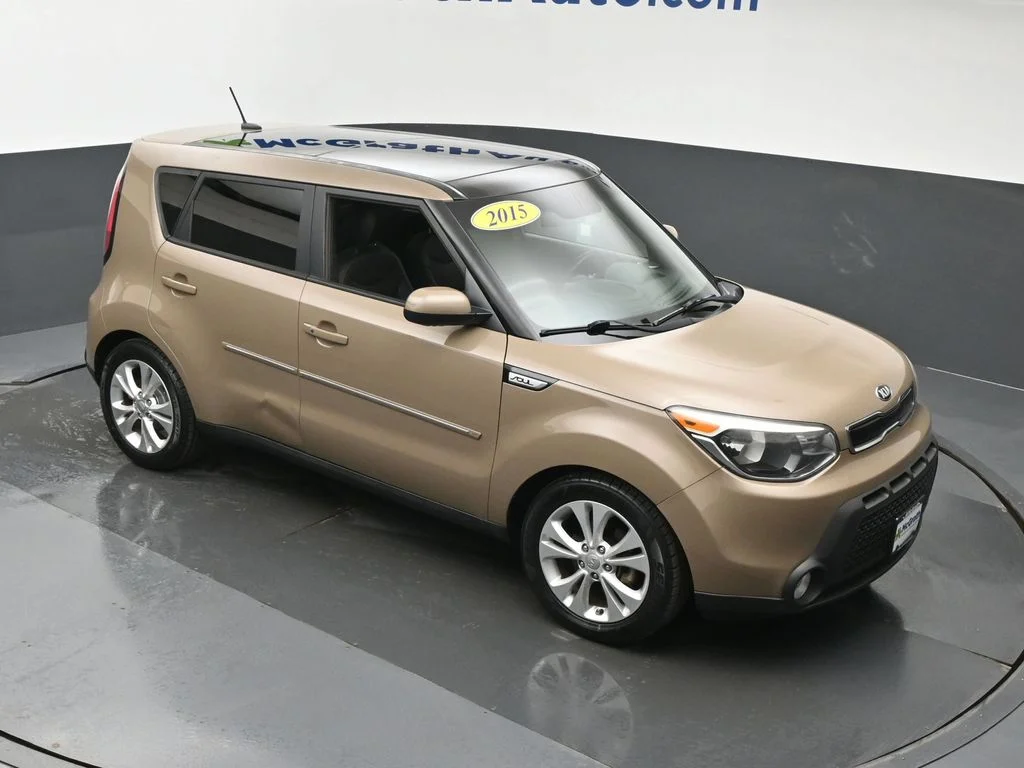 Used 2015 Brown Kia Plus image 3