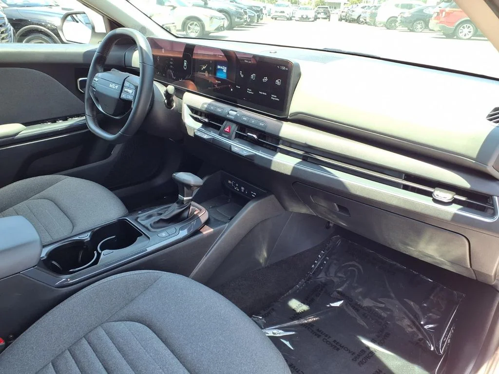 Certified Used 2025 White Kia EX image 14