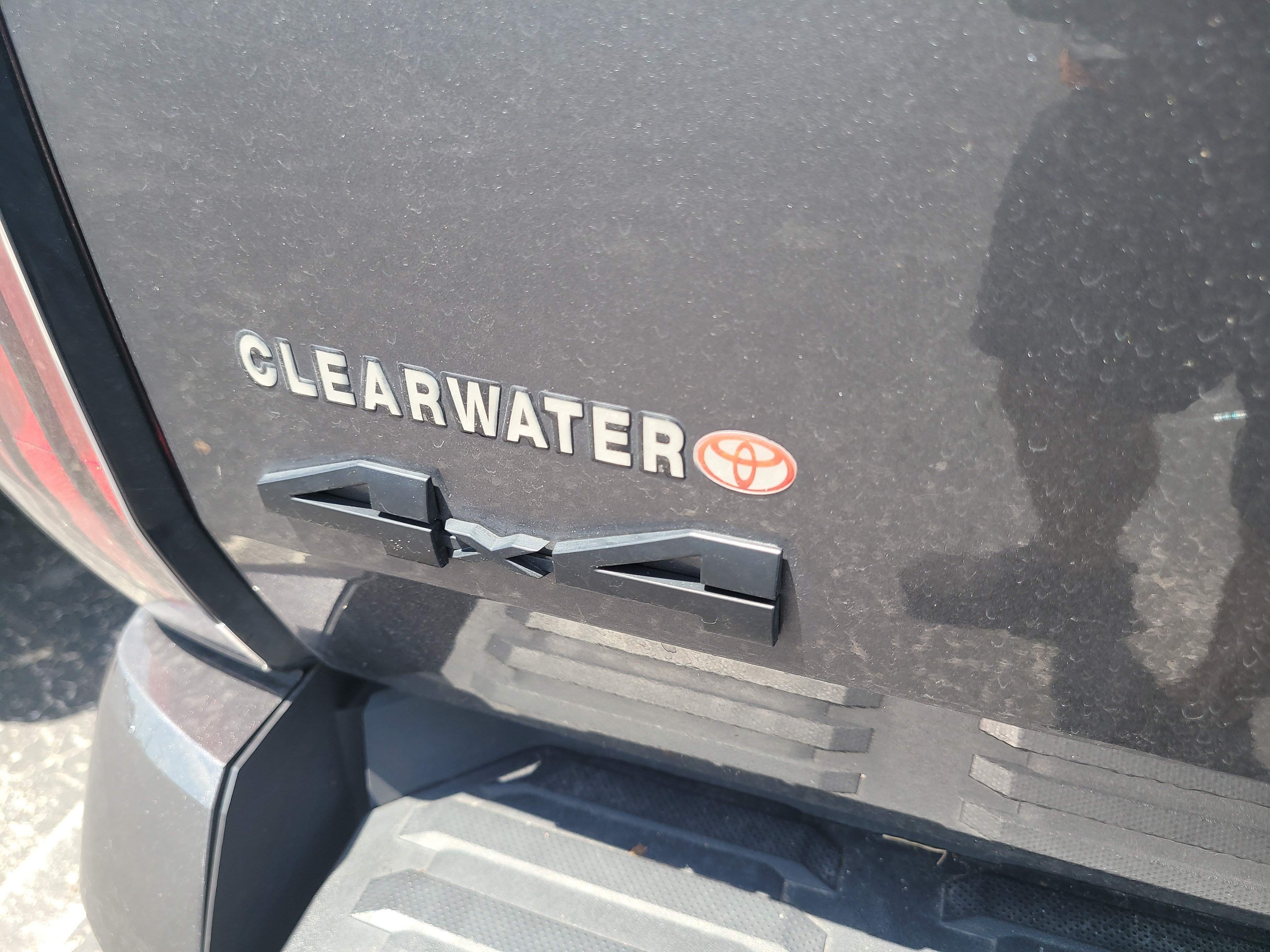Used 2023 Magnetic Gray Metallic Toyota Platinum image 9